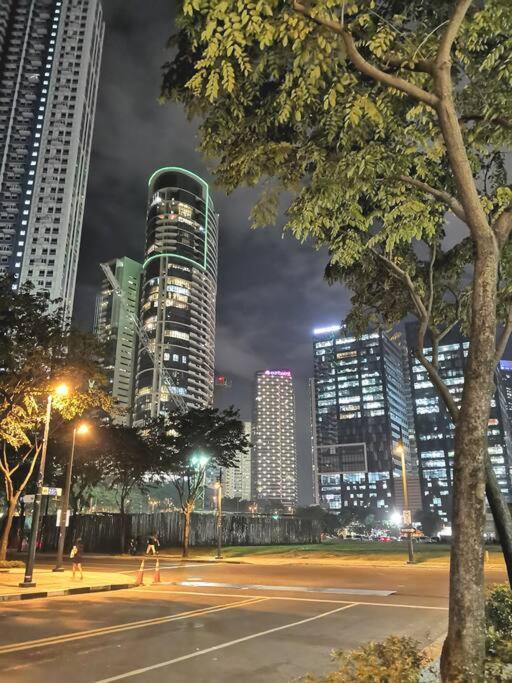Appartement New 2Br Of 86Sqm With Parking & Netflix In Bgc à Manille Extérieur photo